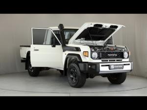 Toyota Land Cruiser 79 4.5D-4D V8 single cab LX - Image 14