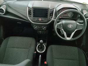 Toyota Vitz 1.0 XR manual - Image 6