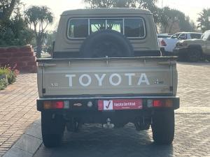 Toyota Land Cruiser 79 4.0 V6 double cab - Image 5