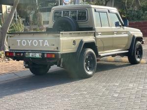 Toyota Land Cruiser 79 4.0 V6 double cab - Image 2