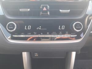 Toyota Corolla Cross 1.8 Hybrid XS - Image 14