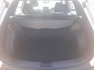 Toyota Corolla Cross 1.8 Hybrid XS - Image 17