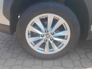 Toyota Corolla Cross 1.8 Hybrid XS - Image 18