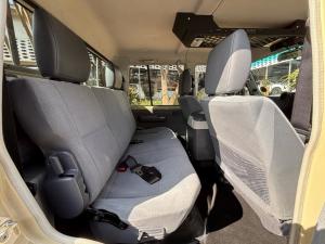 Toyota Land Cruiser 79 2.8GD-6 double cab - Image 13