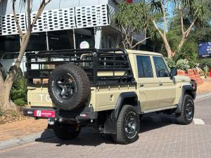 Toyota Land Cruiser 79 2.8GD-6 double cab - Image 2