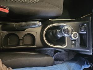 Nissan X-Trail 2.5 4x4 SE CVT - Image 12