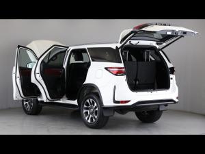 Toyota Fortuner 2.8GD-6 4x4 - Image 10