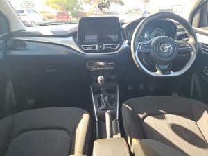 Toyota Starlet 1.5 XR manual - Image 6