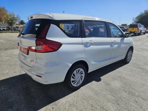 Toyota Rumion 1.5 SX manual - Image 2