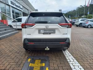 Toyota RAV4 2.0 GX auto - Image 6