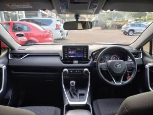 Toyota RAV4 2.0 GX auto - Image 8
