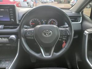 Toyota RAV4 2.0 GX auto - Image 11