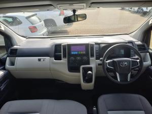 Toyota Quantum 2.8 SLWB panel van - Image 6