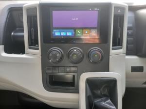 Toyota Quantum 2.8 SLWB panel van - Image 12