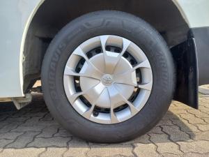 Toyota Quantum 2.8 SLWB panel van - Image 17