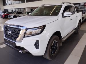 Nissan Navara 2.5DDTI LE/LE Plus automatic D/C - Image 18