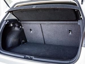Volkswagen Golf 1.0TSI Trendline - Image 10