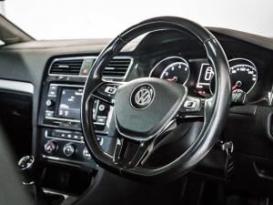 Volkswagen Golf 1.0TSI Trendline - Image 8