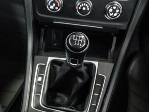 Volkswagen Golf 1.0TSI Trendline - Image 9