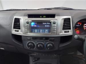 Toyota Hilux 3.0D-4D Xtra cab Raider Dakar edition - Image 10
