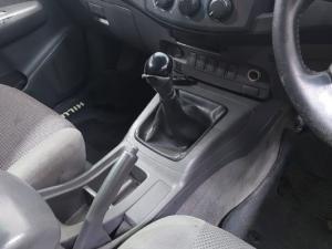 Toyota Hilux 3.0D-4D Xtra cab Raider Dakar edition - Image 11