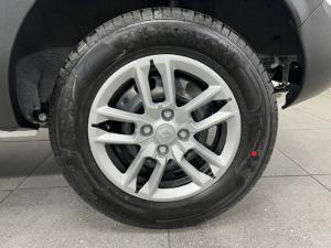 Renault Triber 1.0 Life - Image 14