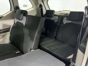 Renault Triber 1.0 Life - Image 7