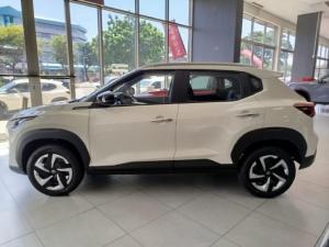 Nissan Magnite 1.0 Visia manual - Image 2