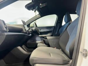 Volvo EX30 Core Single Motor - Image 12