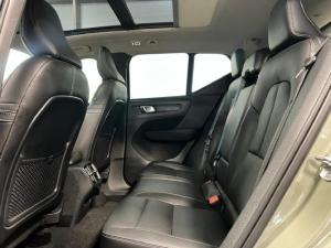 Volvo XC40 B3 Ultimate Dark - Image 13
