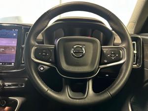Volvo XC40 B3 Ultimate Dark - Image 16