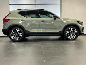 Volvo XC40 B3 Ultimate Dark - Image 6