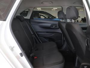 Hyundai i20 1.2 Motion - Image 12