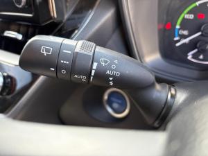 Toyota Corolla Cross 1.8 Hybrid XS - Image 13