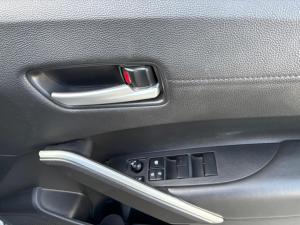 Toyota Corolla Cross 1.8 Hybrid XS - Image 15
