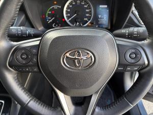 Toyota Corolla Cross 1.8 Hybrid XS - Image 6