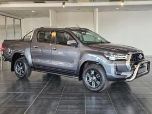 Toyota Hilux 2.8GD-6 double cab Raider auto - Image 1