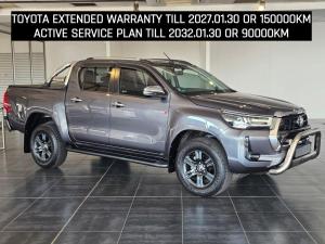 Toyota Hilux 2.8GD-6 double cab Raider auto - Image 1