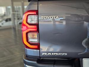 Toyota Hilux 2.8GD-6 double cab Raider auto - Image 5