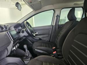 Renault Duster 1.5dCi Zen auto - Image 13