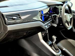 Volkswagen Polo hatch 1.0TSI Life auto - Image 11