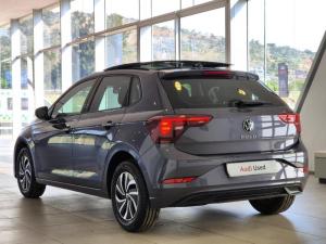 Volkswagen Polo hatch 1.0TSI Life auto - Image 8