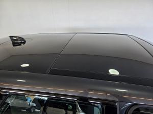 Land Rover Range Rover Evoque D200 R-Dynamic HSE - Image 10