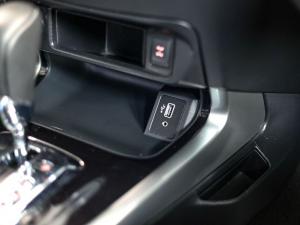 Nissan Navara 2.5DDTi double cab LE Plus - Image 18
