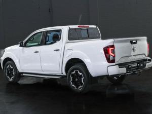 Nissan Navara 2.5DDTi double cab LE Plus - Image 6