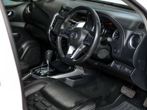 Nissan Navara 2.5DDTi double cab LE Plus - Image 9
