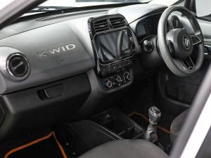 Renault Kwid 1.0 Zen auto - Image 10
