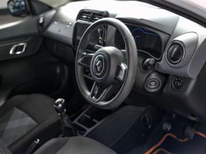 Renault Kwid 1.0 Zen auto - Image 11