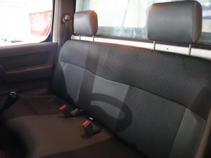 Nissan NP300 Hardbody 2.5TDi (aircon) - Image 11
