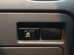 Nissan NP300 Hardbody 2.5TDi (aircon) - Image 17